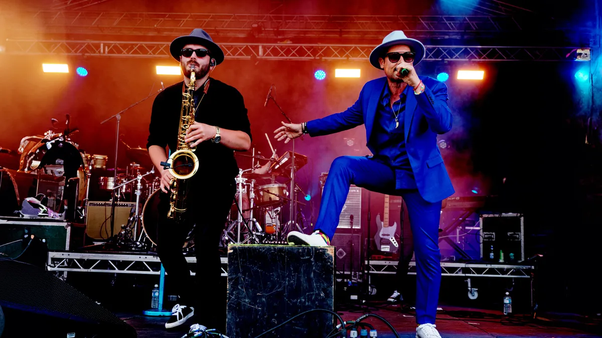 The Dualers